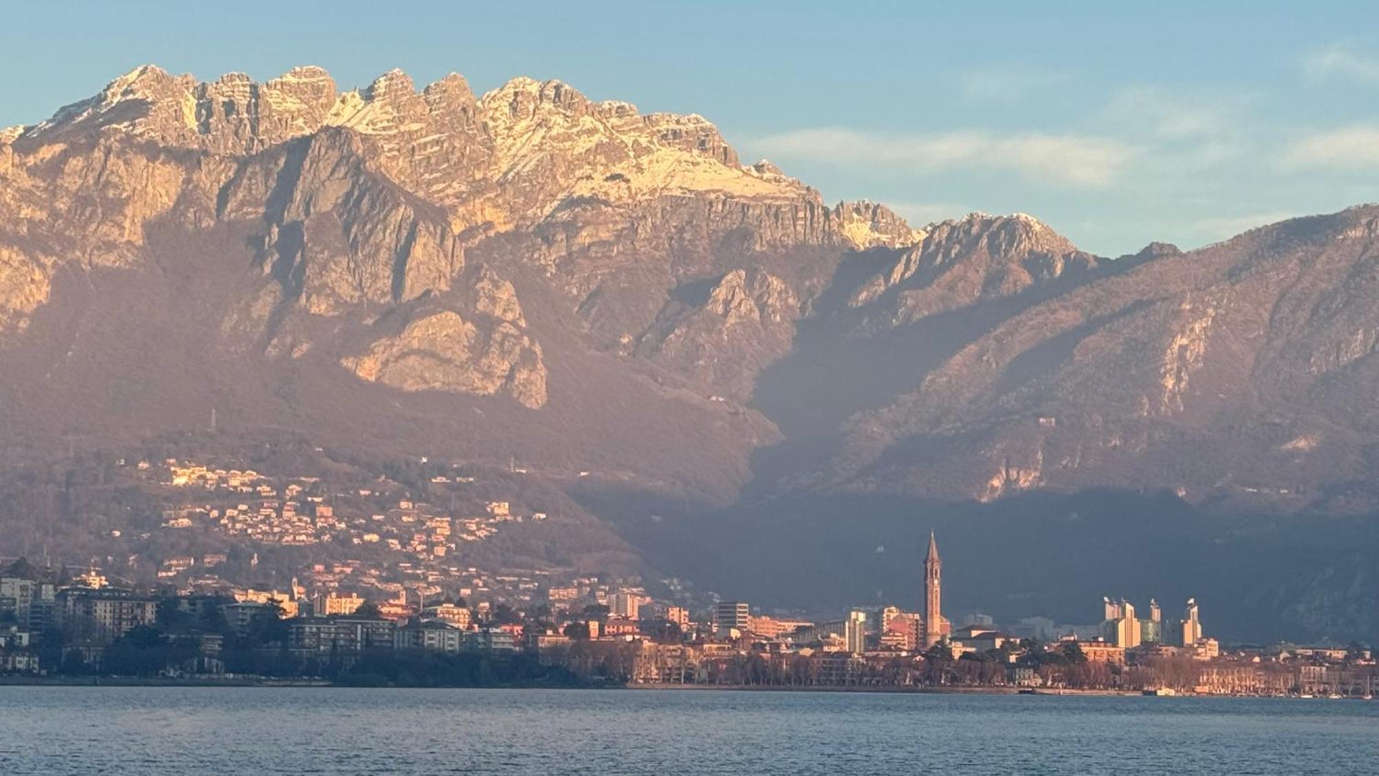 Luxury Suites Rocopom - Lake Front Lecco Exterior photo